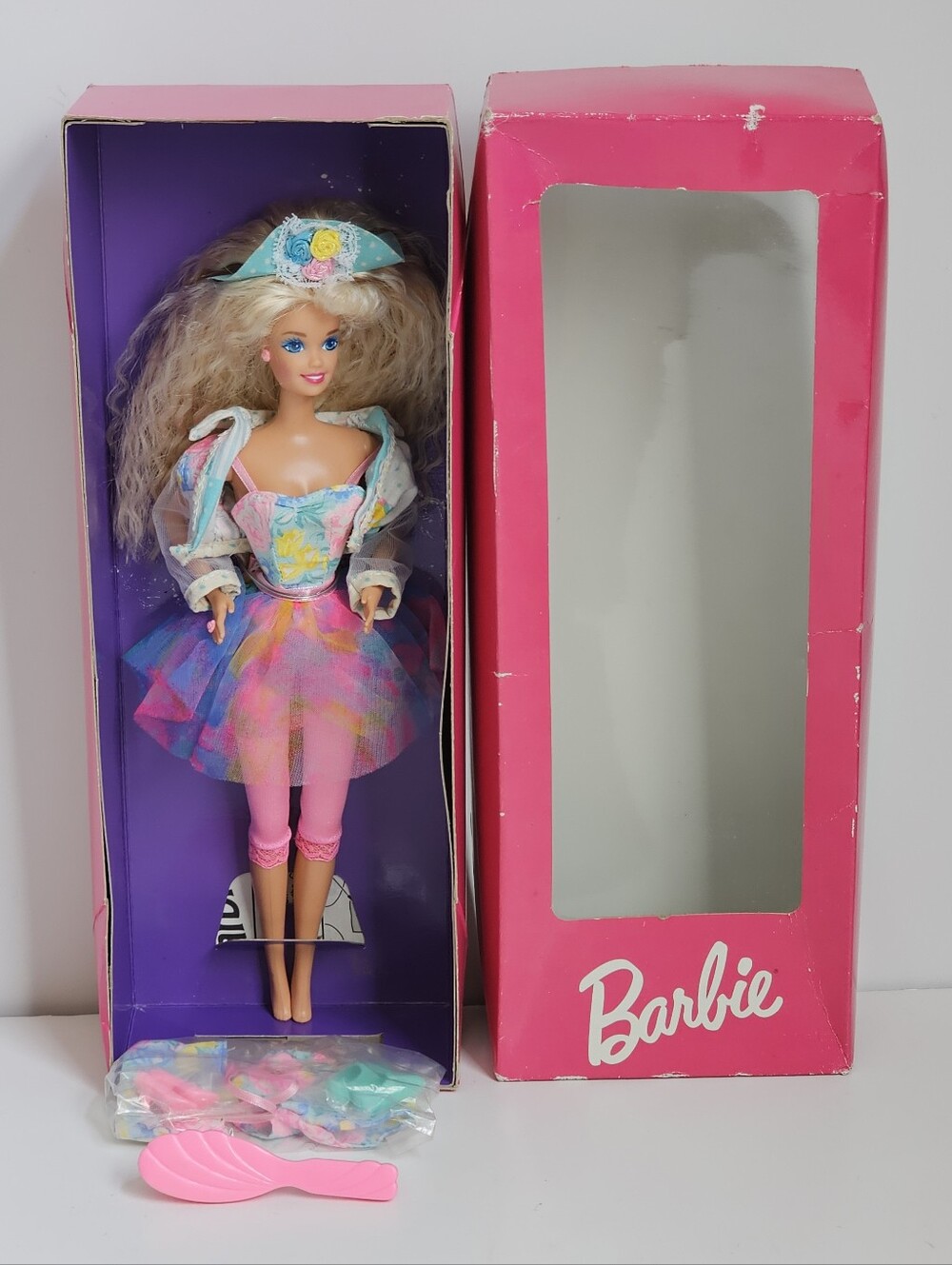 Vintage 1991 Teen Talk Barbie #5745 Blonde Timeless Creations NRFB Two-Piece Box